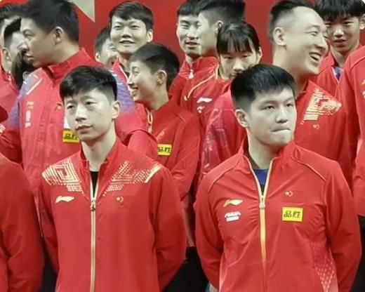 郭富城眉宇间的豪气与刘德华眉宇间聪明仍是差了一个档次。